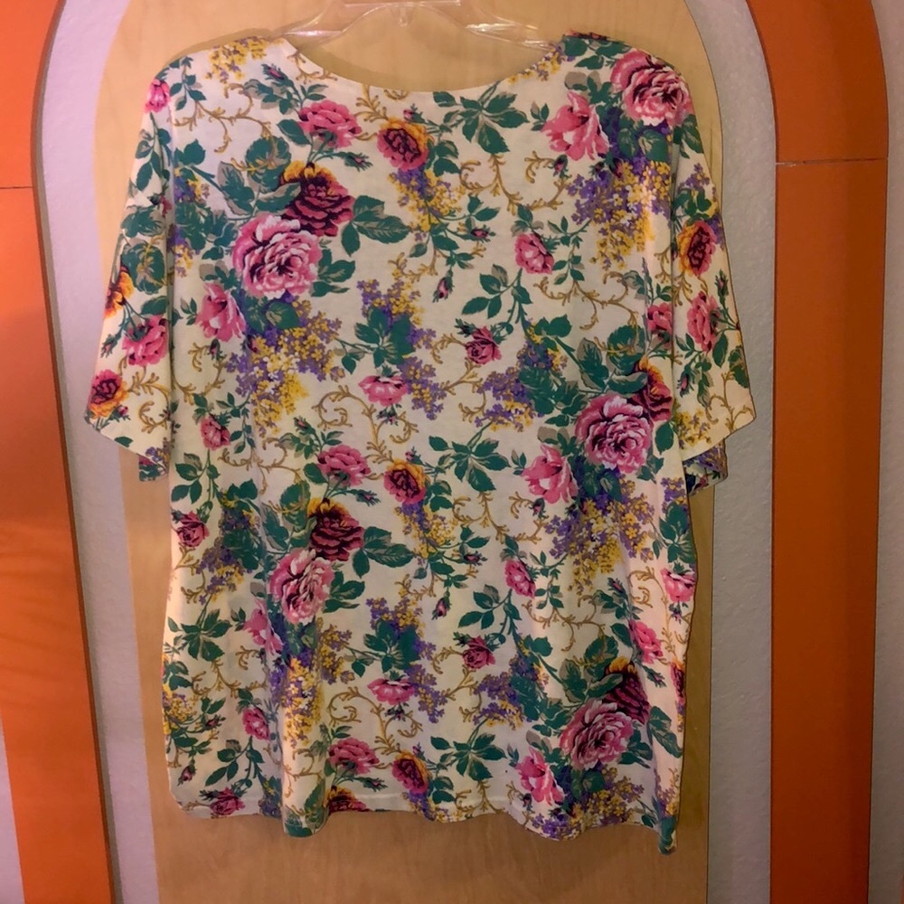 Embroidered thrift flip - Picture 3 of 3